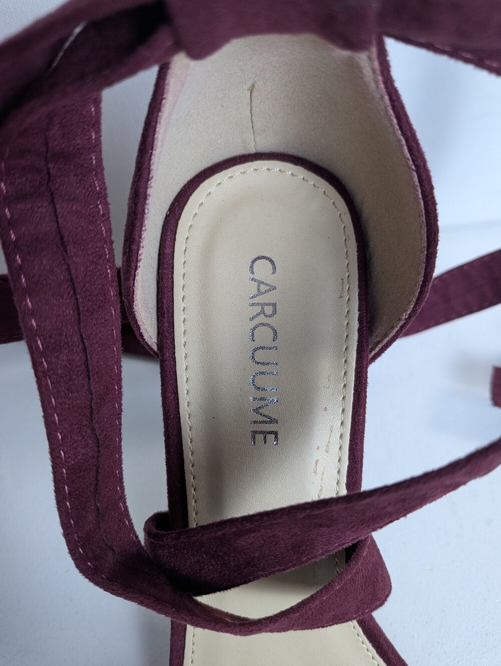 Women’s Burgundy Faux Suede Ankle Strappy Peep Toe block heel Sandals Sz 8 EUC - Picture 7 of 9